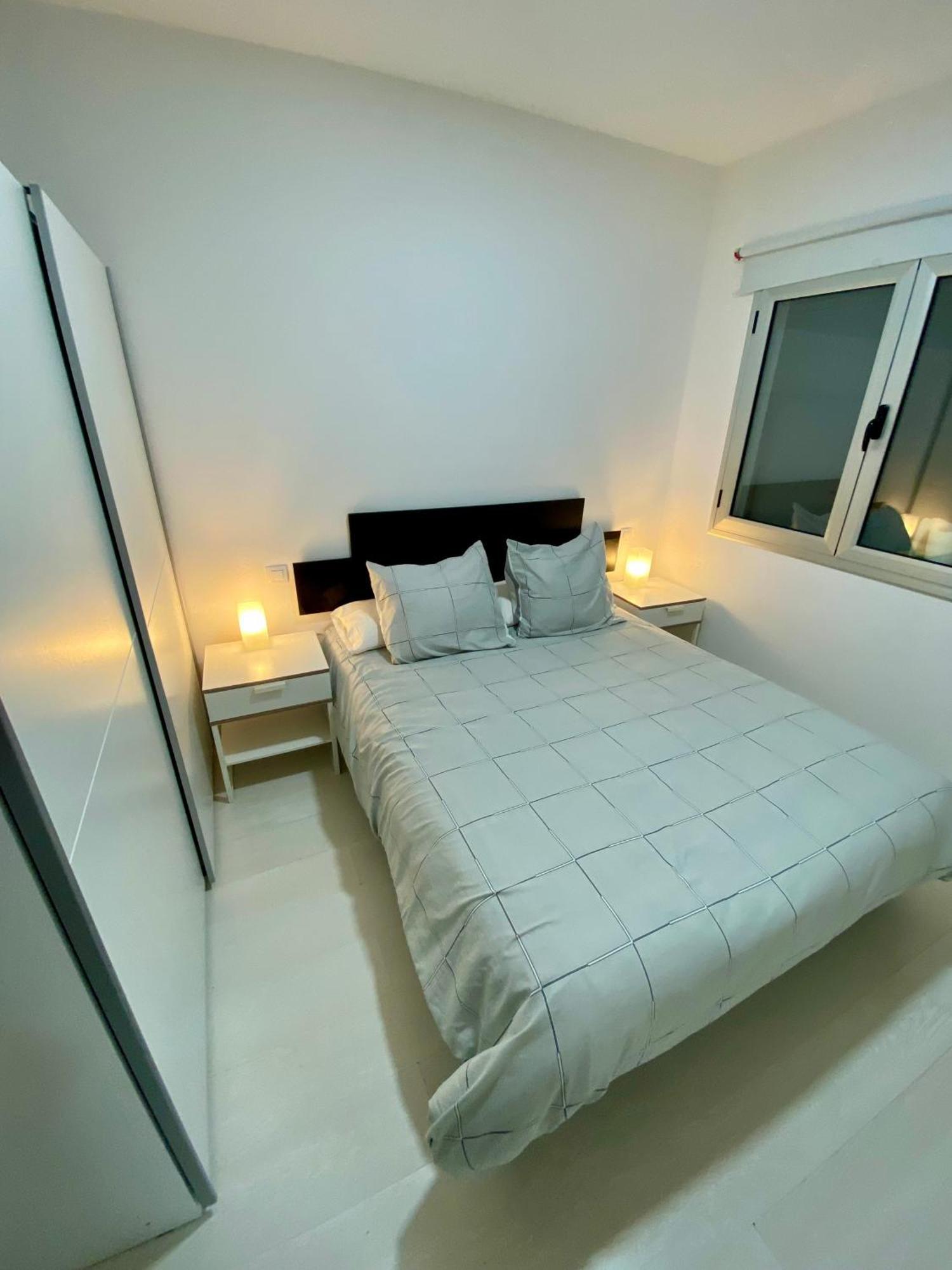 Apartment With A Patio In Las Canteras Las Palmas Exterior photo